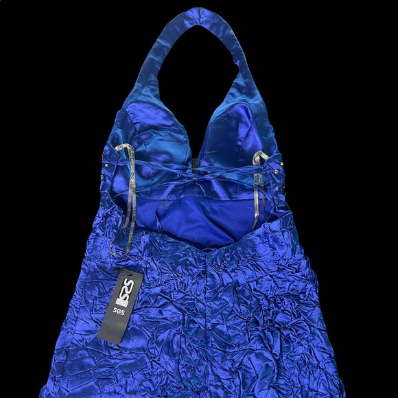 NWT midi Blue bodies cut out  chest with details body on dress - Picture 6 of 10